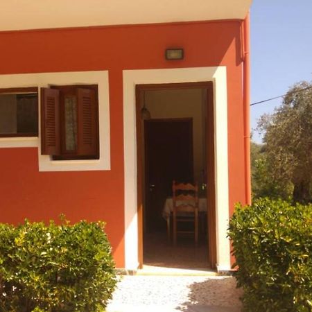 Apartament Geramia Melíssia Zewnętrze zdjęcie