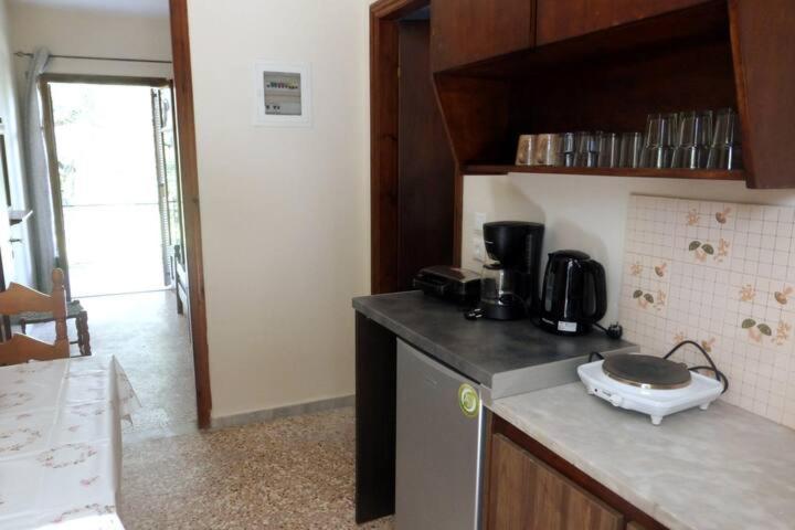 Apartament Geramia Melíssia Zewnętrze zdjęcie